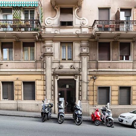 Lily'S - Near Harbor And Downtown With Terrace - Italy Flat Vacation Apartment Genoa Bagian luar foto